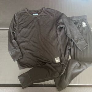 Polarmax Kids XS black base layer.  Like new!